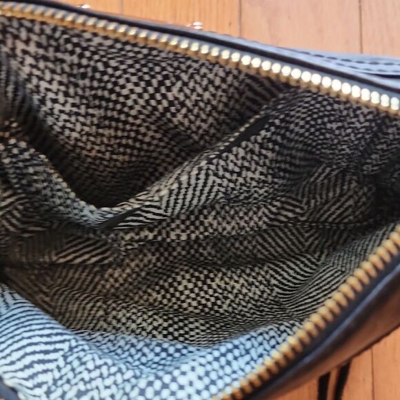 Rebecca Minkoff Black Crossbody Bag with Gold Chain - Picture 4 of 4